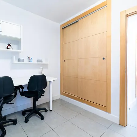 Apartment Tuguest Avenida De La Investigacion - Free Parking *
