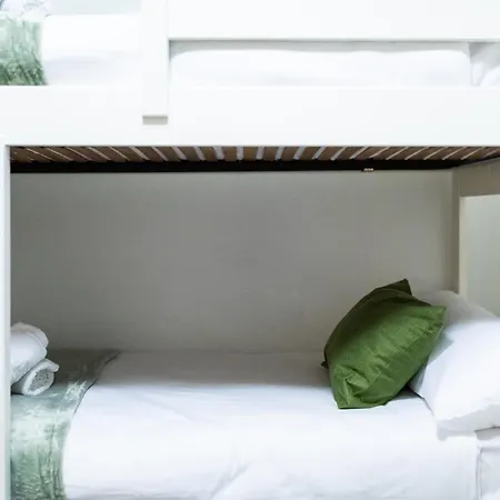 Apartment Tuguest Avenida De La Investigacion - Free Parking